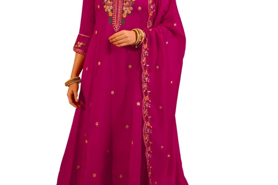 Naixa Vichitra Silk Kurta Set: Festive Style for Curvy Women